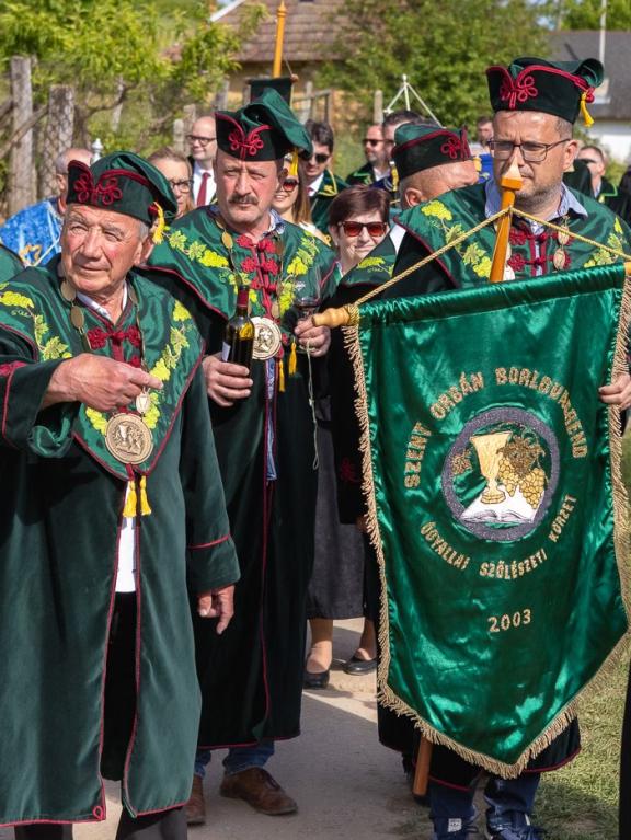 Vínny festival - Bátorové Kosihy - sprievod