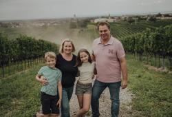 Allacher vinárstvo - rodina a vinohrady 